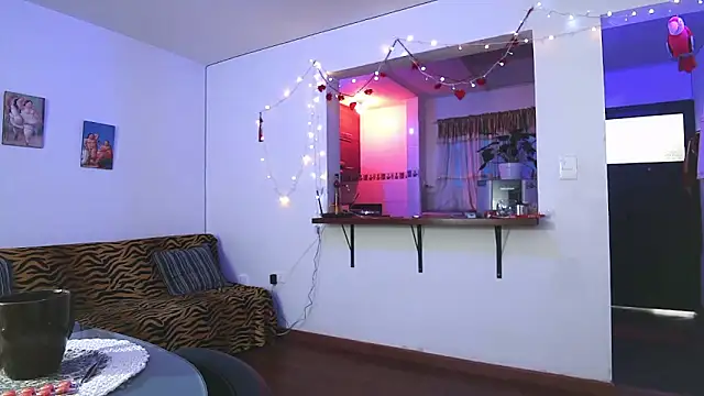 Maria fernandaxxx  online show from March 2025 05:16:02 PM