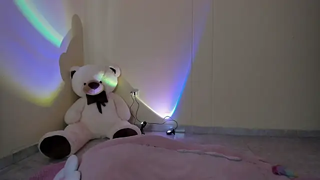  maiahairy  online show from October 2025 01:14:01 PM