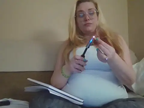 Lalalynn online show from April 2026 02:49:01 AM