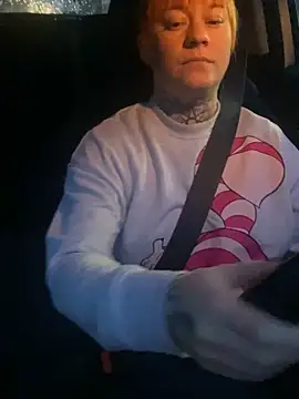 poussichienne online show from March 2026 05:24:01 AM