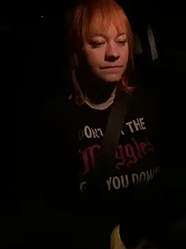 poussichienne online show from March 2026 04:17:02 AM