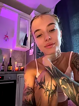 Snapshot of enjoy_my_beauty chatting on September 2025 06:04:02 AM enjoy my beauty online show from September 2025 06:04:02 AM