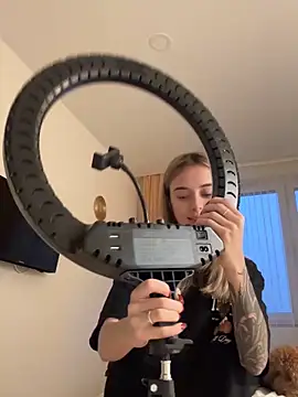 enjoy my beauty online show from December 2025 06:33:02 AM