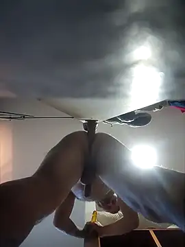 Hunnyhunty420 online show from March 2026 03:25:01 PM