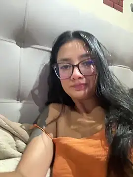 mariiana-diaz online show from March 2026 03:54:01 AM