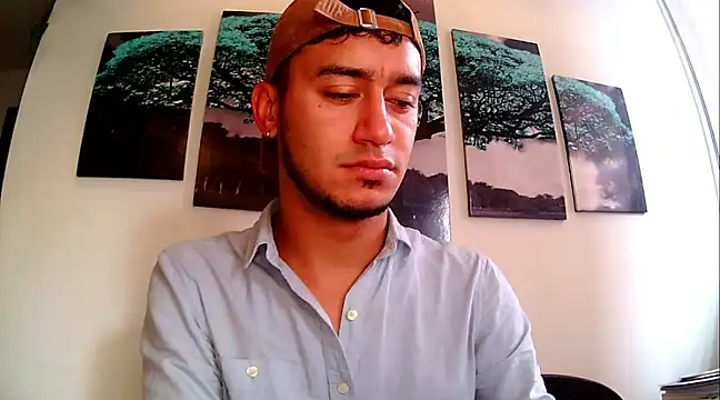 Snapshot of Kevin_Torres chatting on February 2025 01:50:02 PM Kevin Torres online show from February 2025 01:50:02 PM