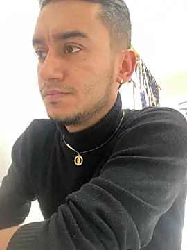 Snapshot of Kevin_Torres chatting on March 2025 05:56:01 PM Kevin Torres online show from March 2025 05:56:01 PM