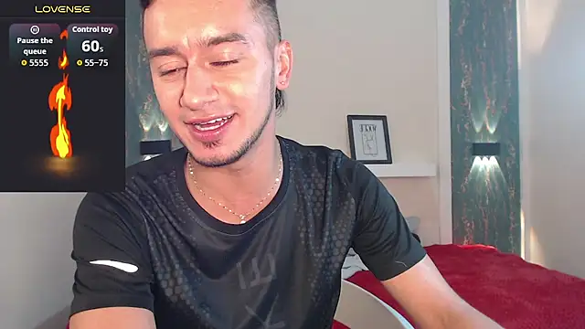 Snapshot of Kevin_Torres chatting on September 2025 04:50:02 AM Kevin Torres online show from September 2025 04:50:02 AM