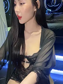 Snapshot of Almiraa68 chatting on January 2025 05:10:01 PM Almiraa68 online show from January 2025 05:10:01 PM