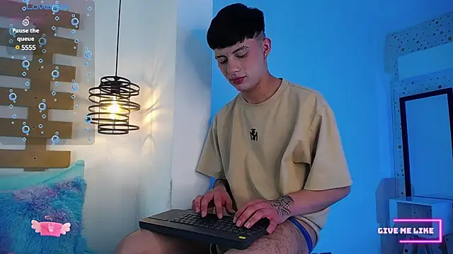 Steev Novoa online show from February 2025 07:45:02 AM