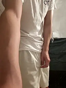 Snapshot of Mrtzz_ chatting on October 2025 10:41:01 PM Mrtzz  online show from October 2025 10:41:01 PM