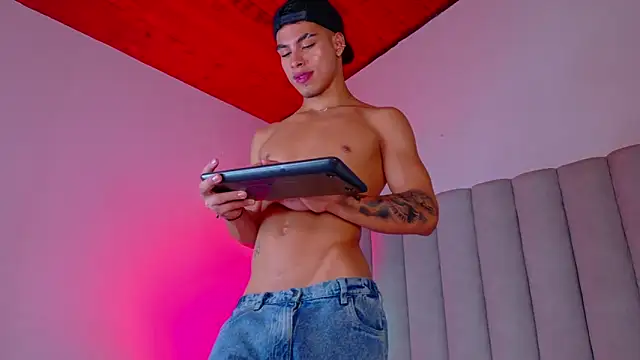 Ken-boy  online show from February 2025 09:43:02 AM