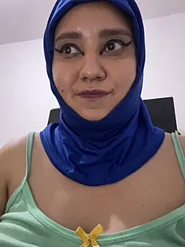 Snapshot of hannahayat chatting on May 2026 03:13:01 AM hannahayat online show from May 2026 03:13:01 AM