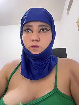 Snapshot of hannahayat chatting on May 2026 03:40:02 PM hannahayat online show from May 2026 03:40:02 PM