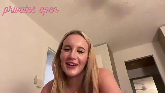 Snapshot of isisxoxx chatting on February 2025 12:51:02 PM isisxoxx online show from February 2025 12:51:02 PM