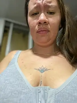 Snapshot of Emiily_lee chatting on March 2025 12:45:01 PM Emiily lee online show from March 2025 12:45:01 PM