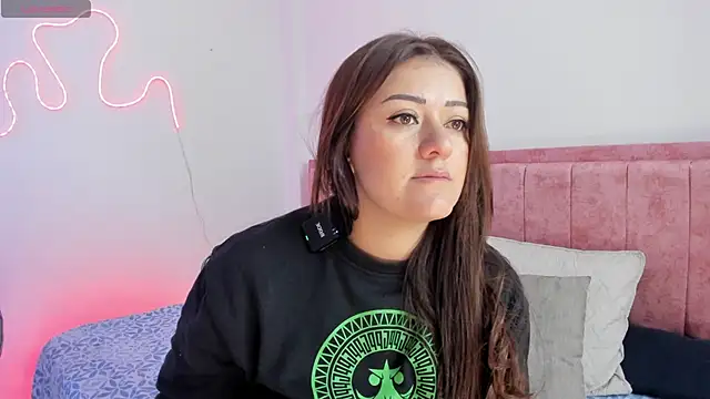 Sofiawilson  online show from April 2026 01:34:02 PM