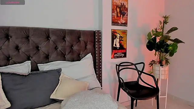 iriiina veneno online show from February 2025 10:42:02 PM