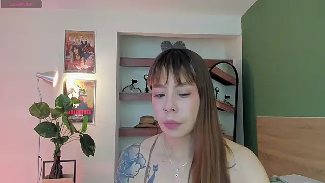 Snapshot of iriiina_veneno chatting on July 2026 07:49:01 PM iriiina veneno online show from July 2026 07:49:01 PM