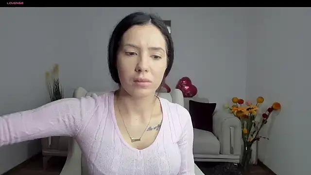 Emmapmg online show from February 2025 01:57:01 PM