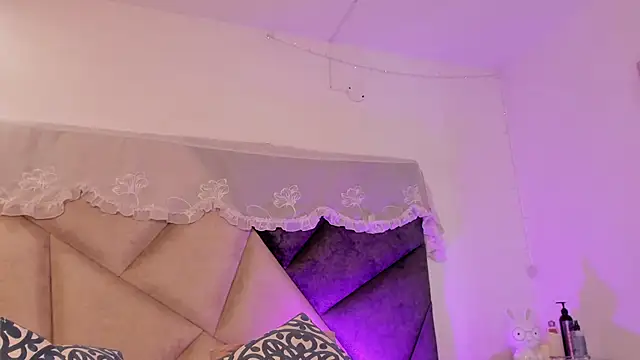 BonnieCute  online show from June 2026 12:22:01 AM
