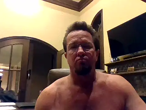 Snapshot of sluttydylan chatting on January 2025 09:47:01 AM sluttydylan online show from January 2025 09:47:01 AM