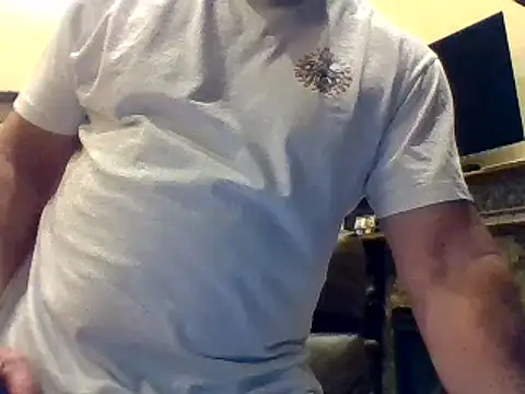 Snapshot of sluttydylan chatting on February 2025 05:50:01 PM sluttydylan online show from February 2025 05:50:01 PM
