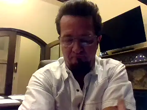 Snapshot of sluttydylan chatting on February 2025 03:57:02 AM sluttydylan online show from February 2025 03:57:02 AM