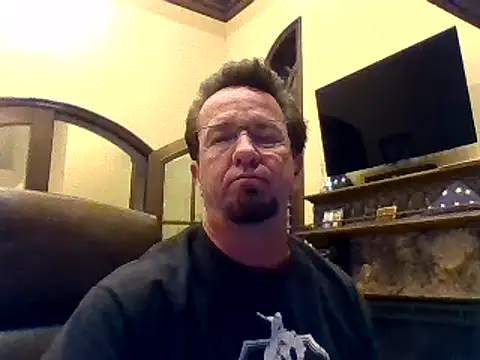 Snapshot of sluttydylan chatting on February 2025 08:49:01 AM sluttydylan online show from February 2025 08:49:01 AM