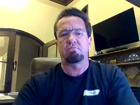 Snapshot of sluttydylan chatting on February 2025 05:05:01 AM sluttydylan online show from February 2025 05:05:01 AM