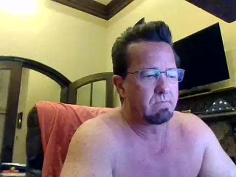Snapshot of sluttydylan chatting on February 2025 02:50:02 AM sluttydylan online show from February 2025 02:50:02 AM