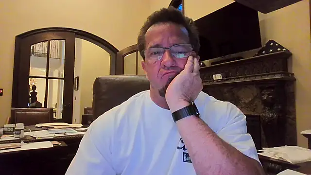 Snapshot of sluttydylan chatting on May 2026 02:39:01 AM sluttydylan online show from May 2026 02:39:01 AM