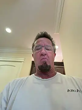 Snapshot of sluttydylan chatting on June 2026 09:52:02 PM sluttydylan online show from June 2026 09:52:02 PM