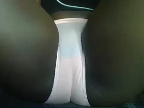 cute neila online show from February 2025 06:19:02 PM