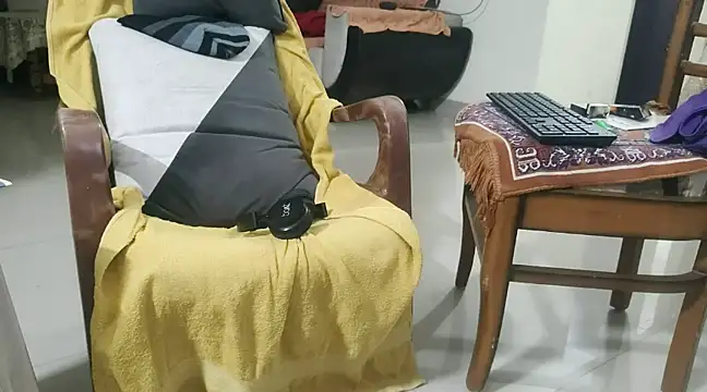 kaan3o3 online show from February 2025 09:49:01 PM