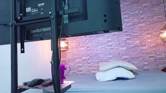 nextdoor fantasy1 online show from April 2026 03:30:02 AM