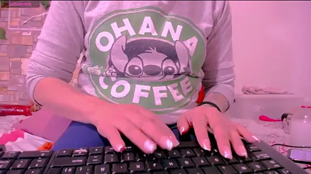 CrazyRousex online show from April 2026 04:34:01 PM