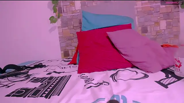 CrazyRousex online show from July 2026 03:54:02 PM