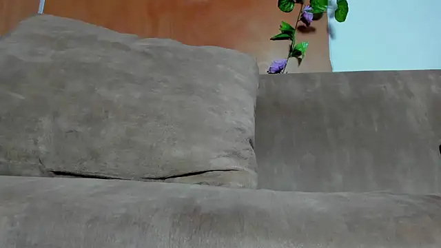 sammyfox97 online show from October 2025 01:37:01 PM