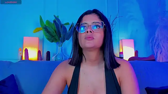 Elizabeth VonSweet online show from March 2026 08:37:01 PM