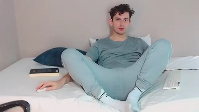 Elio555 online show from December 2024 02:17:02 AM