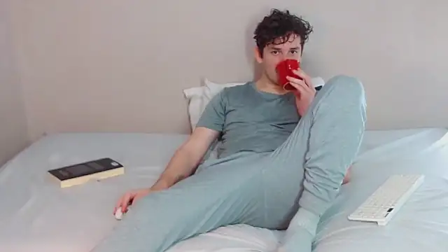 Elio555 online show from February 2025 12:04:01 AM