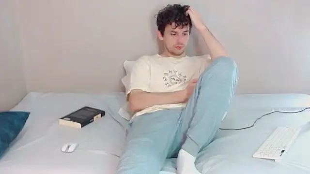 Elio555 online show from February 2025 06:47:02 PM