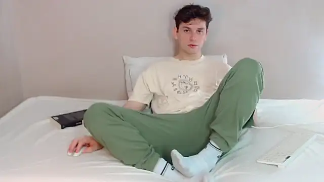 Elio555 online show from February 2025 08:44:01 PM