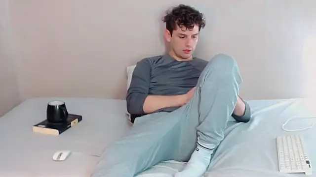 Elio555 online show from March 2025 12:09:02 AM