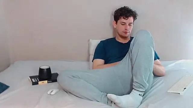 Elio555 online show from March 2025 07:25:02 AM