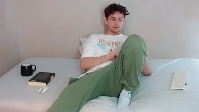 Elio555 online show from March 2025 04:05:02 AM