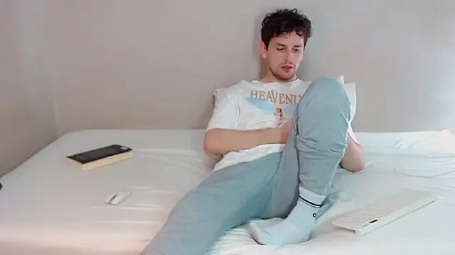 Elio555 online show from March 2025 04:09:01 AM