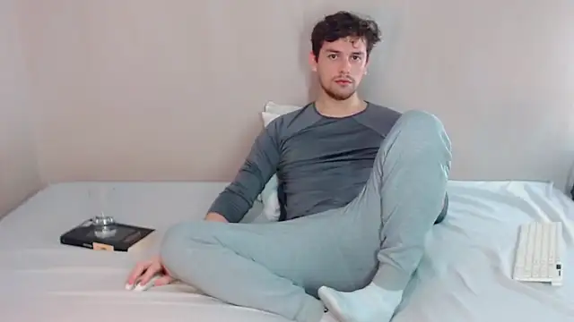 Elio555 online show from March 2025 10:39:01 AM