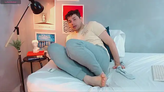 Elio555 online show from October 2025 06:51:01 PM